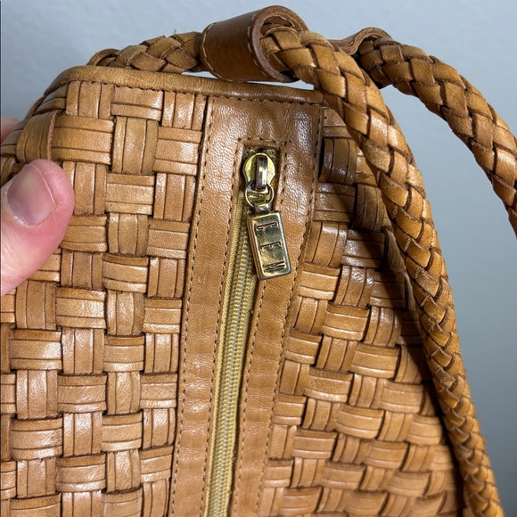 CEM vintage woven genuine leather tan camel bucket bag - Picture 3 of 8